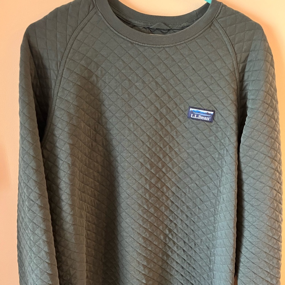 L.L. Bean mens Crewneck. Size: Medium